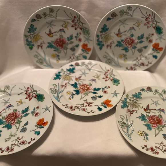 7 Chinese Famille Rose Plates w/ Flowers & Butterflies - Picture 5 of 12
